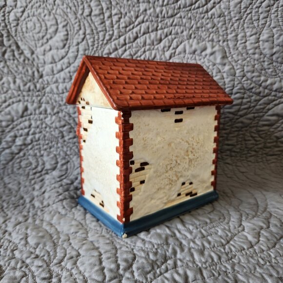 Vintage Mrs Field's House Cookie Jar - Picture 3 of 9